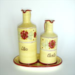 Shape: OVAL Oil, vinegar set w.tray