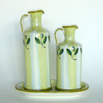 Shape: OVAL Oil, vinegar set w.tray