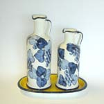 Shape: OVAL Oil, vinegar set w.tray