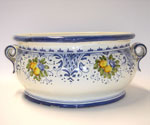 Shape: POSH Oval planter small handle