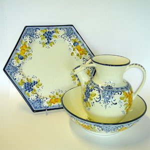 Set of serving pieces "Burgundy"