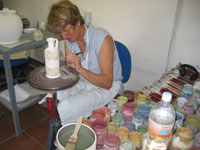 Painting an oil bottle